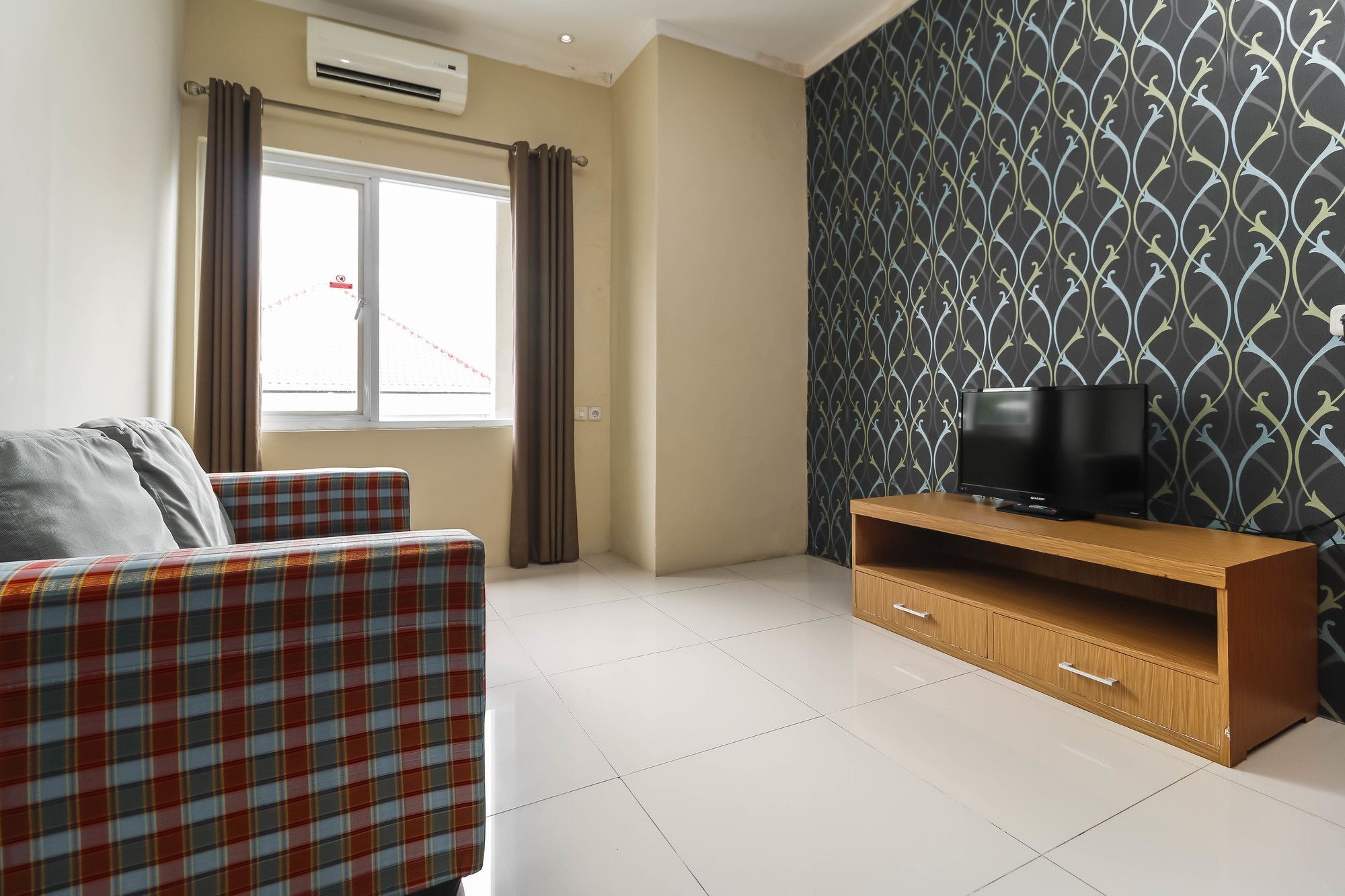 Reddoorz Plus Near Pantai Losari Makassar Exterior photo